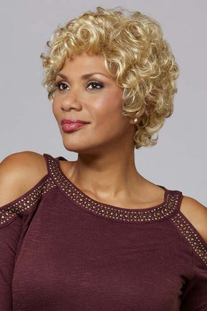 Amelia by Henry Margu in Light Gold Blonde with Light Blonde highlights (26H)